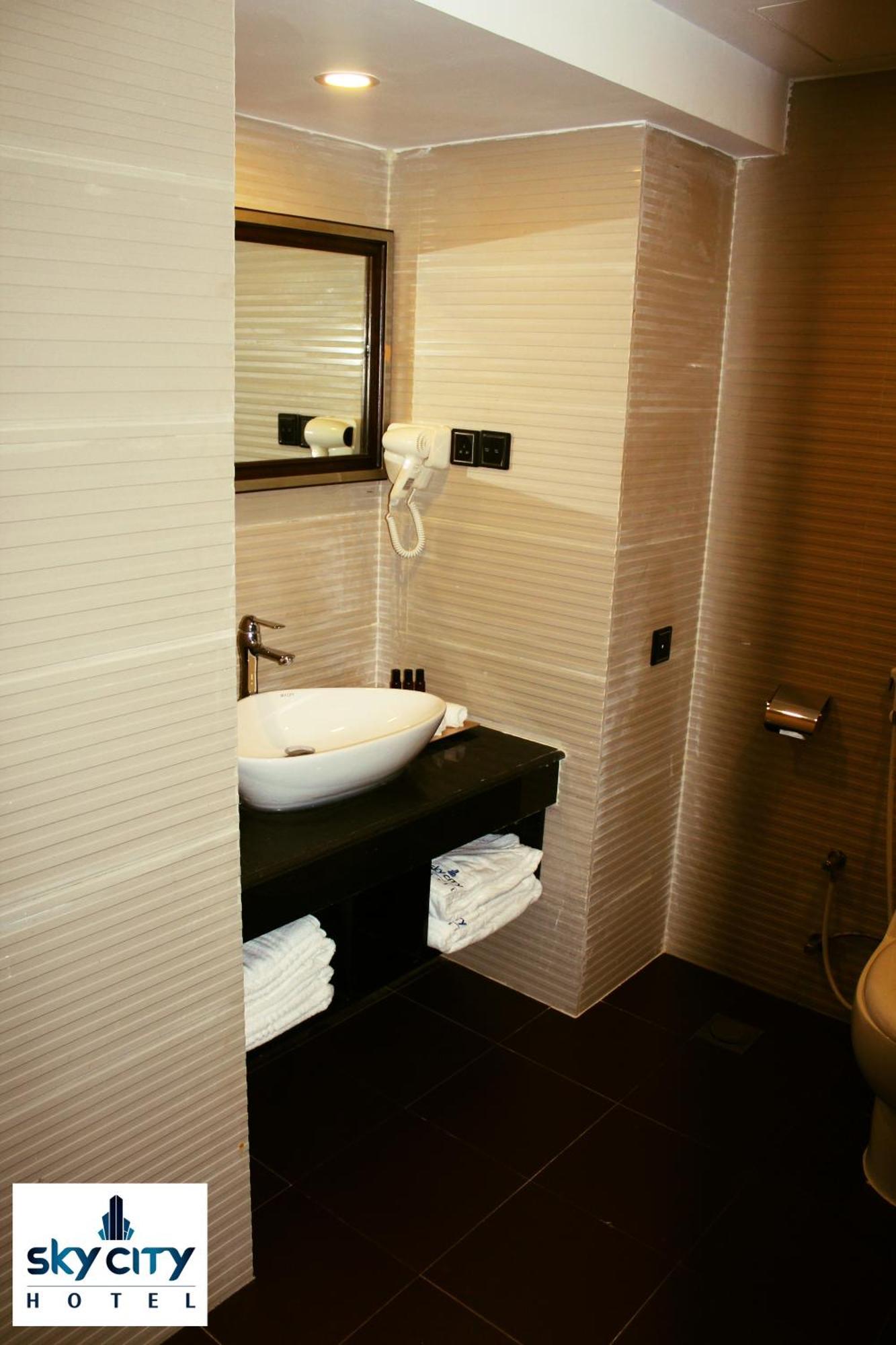 Sky City Hotel Dhaka Exterior foto